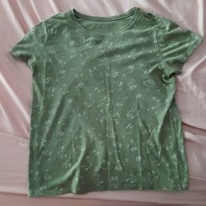 Green T-shirt with Llama Print